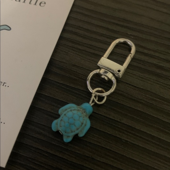 Blue Turtle Keychain - Picture 2 of 2